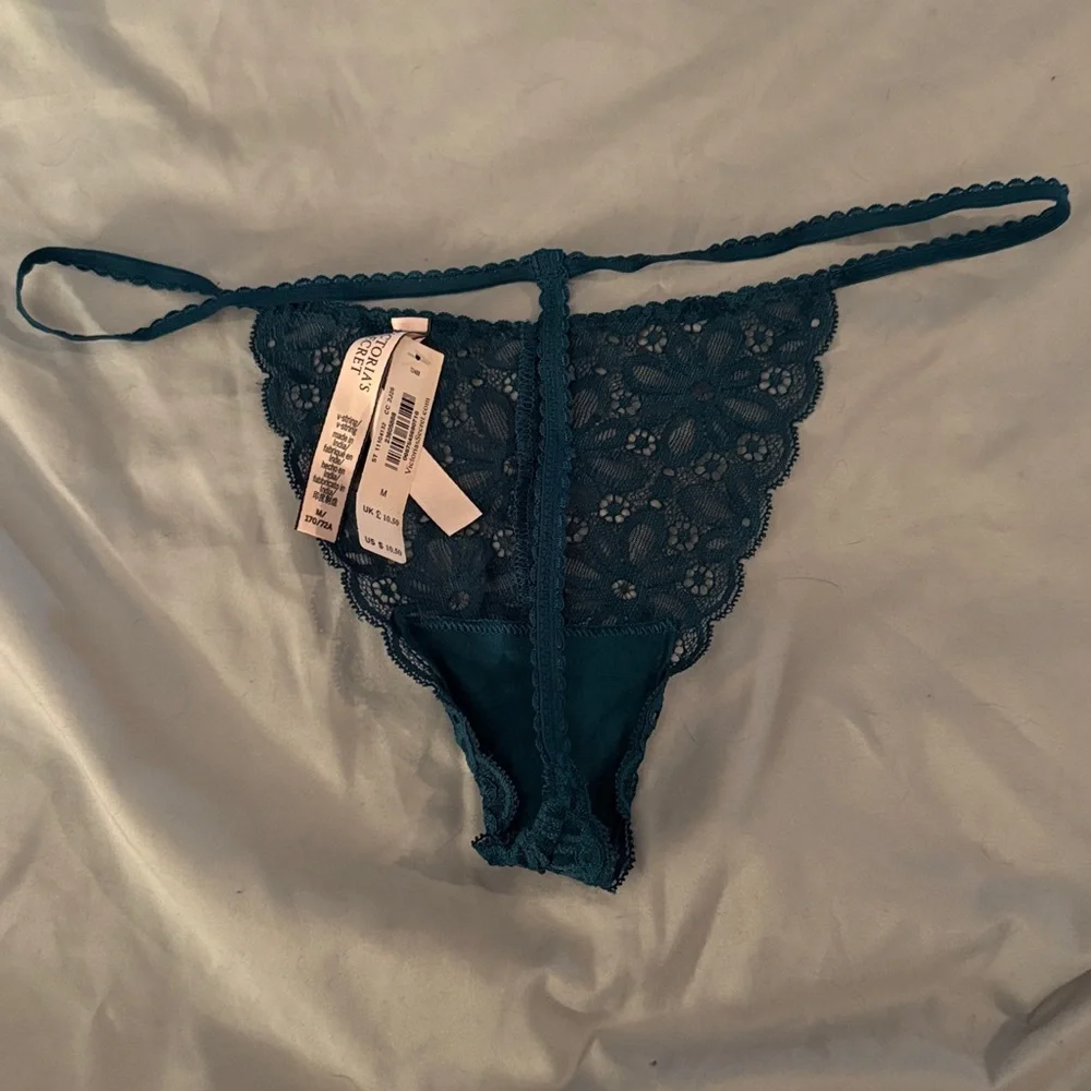 Victoria’s Secret Teal Lace Vstring - Picture 2 of 2